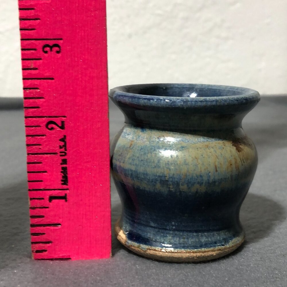 Hand Thrown Stoneware Pottery Vase Artist Signed MMP Blue Brown Tone Art Pottery - Picture 8 of 9